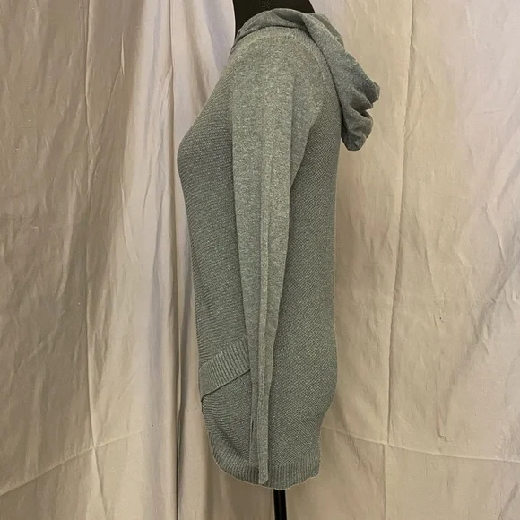 Dakini Women's Grayish Green Hooded Sweater - Picture 5 of 10